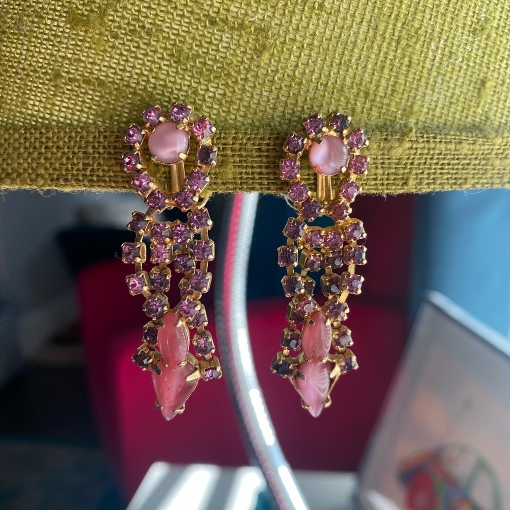 Vintage Pink and Gold Drop Clip Earrings - Picture 3 of 4